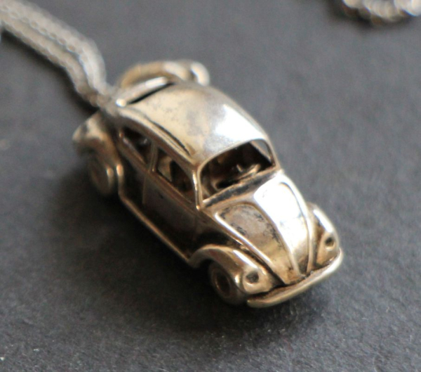 Volkswagen Beetle Pendant with chain 1970 silver (8153)